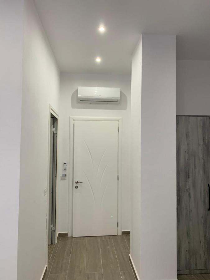 Hotel Restaurant Deso Shijak Exterior photo